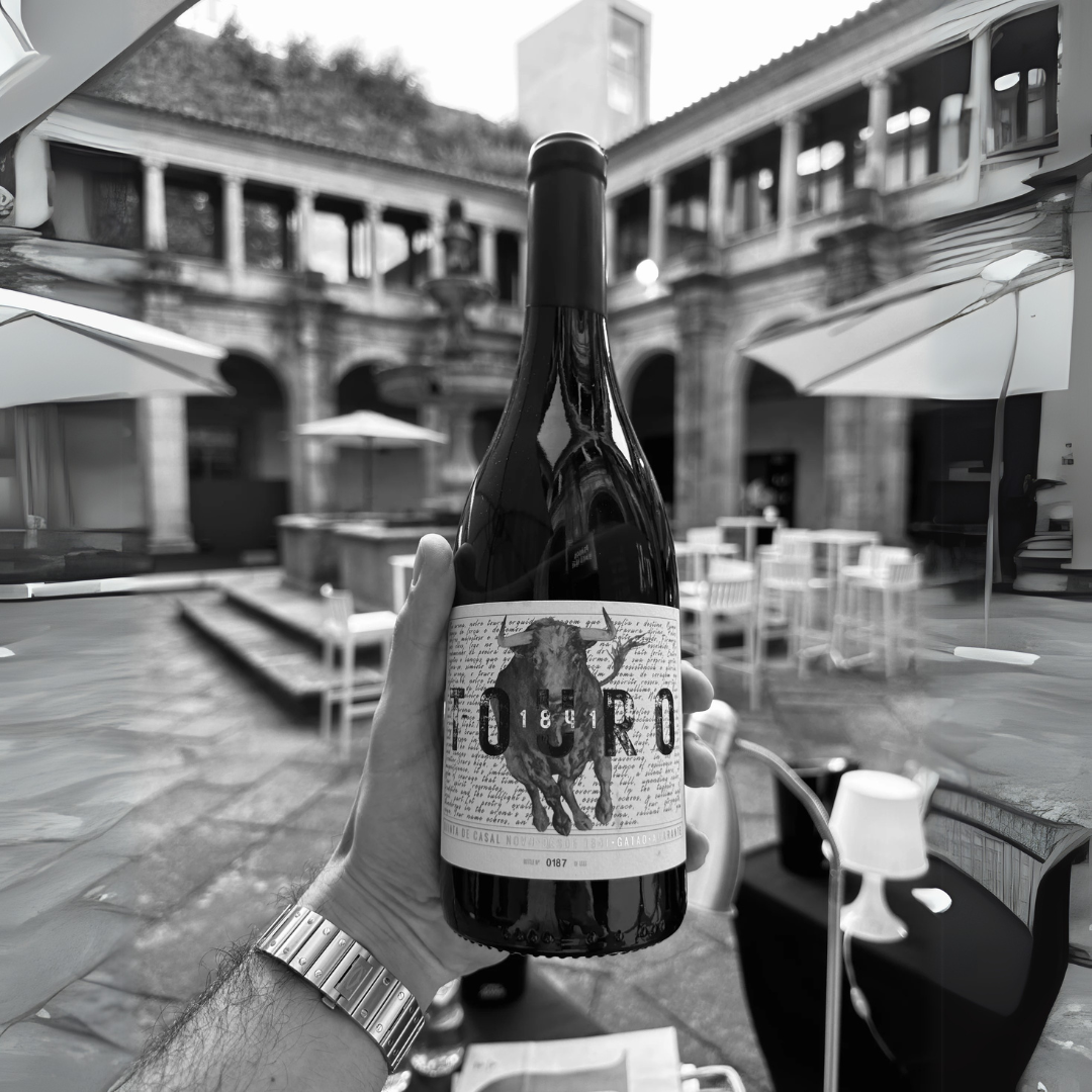 "O Touro", Lacre Negro - 3 Unidades Numeradas - T1841 (Branco)